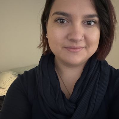 Natalia, 28