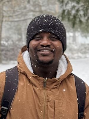 Kenneth, 37