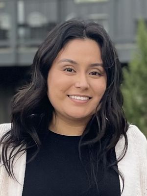 Isabel, 30