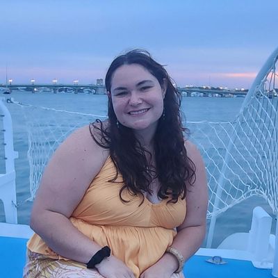 Tiffany, 27