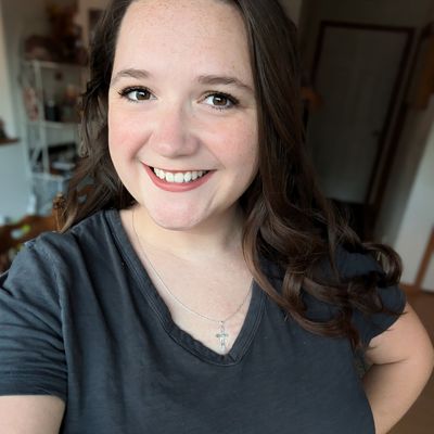 Sarah, 32