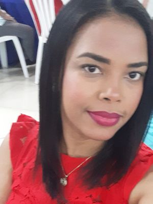 Rosa, 36