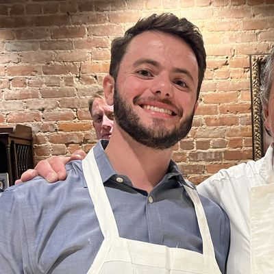 Mike, 27