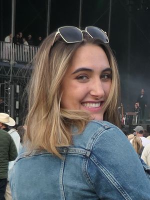 Ivy, 20