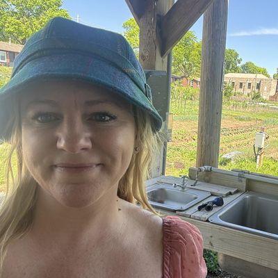 Kaitlin, 39