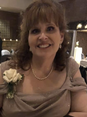 Carolyn, 59