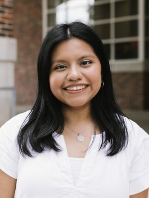 Evelyn, 27