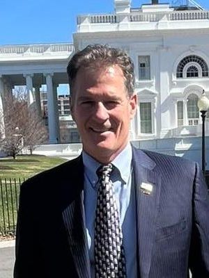 Alex Richard, 61