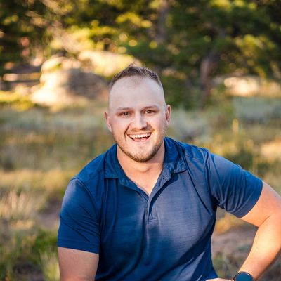 Dustin, 28