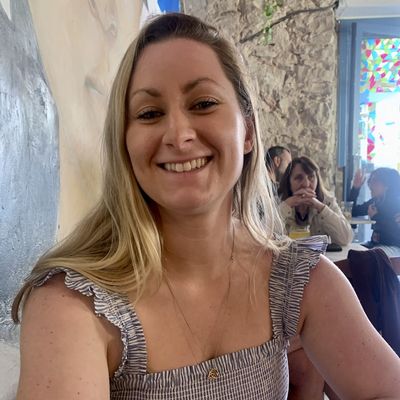 Courtney, 33