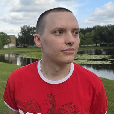 Stephan, 27