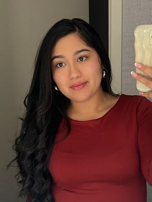 Mayra, 30