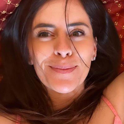 Yadira, 37