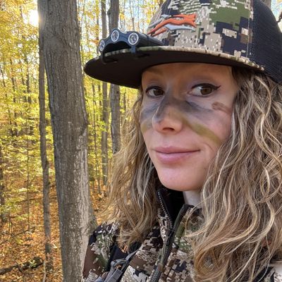 Emily, 35