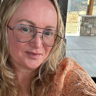 Jess, 48