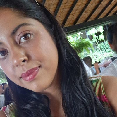Luisa, 26