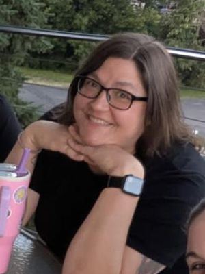 Kelly, 32