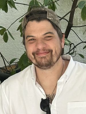 Max, 36