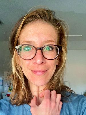 Shauna, 41