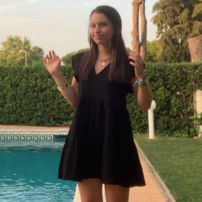 Teresa, 18
