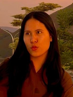 Elisabet  Hasyanti, 25