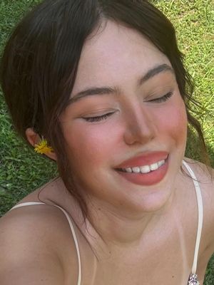 Giulia, 19