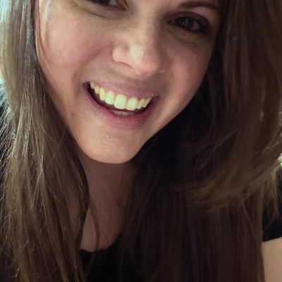 Melanie, 34
