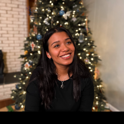 Jasmin, 28