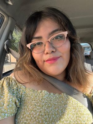 Ana, 28
