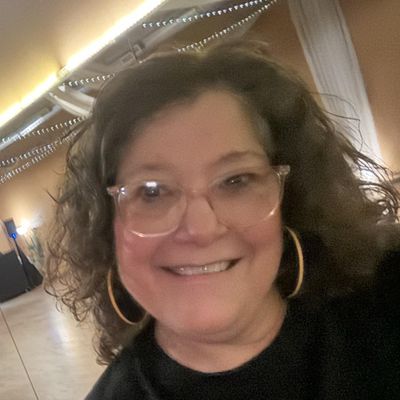 Sandra, 64