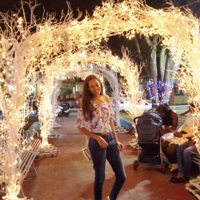 Anabel, 25