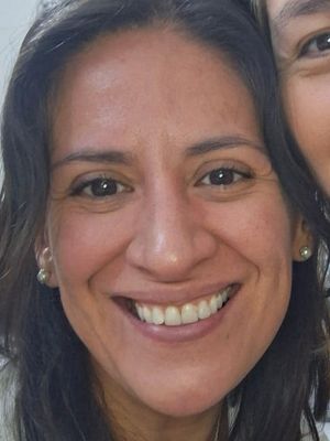 Paula, 44