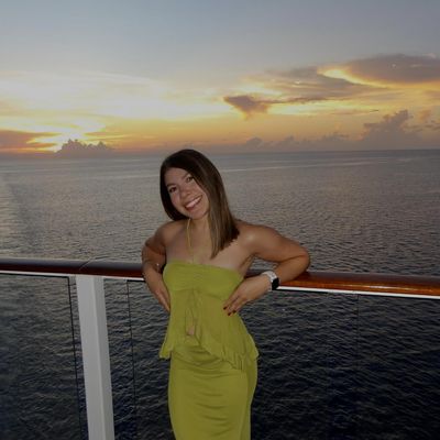 Martha, 22