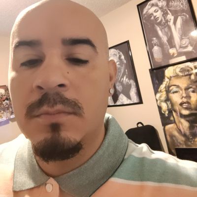 Luis, 40
