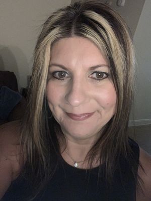 Lori, 50
