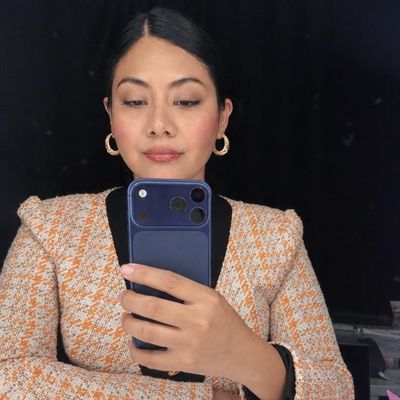 Karen, 32