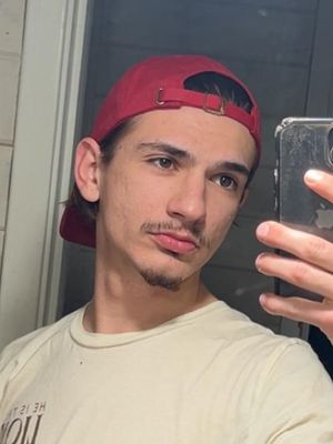 Dustin, 23