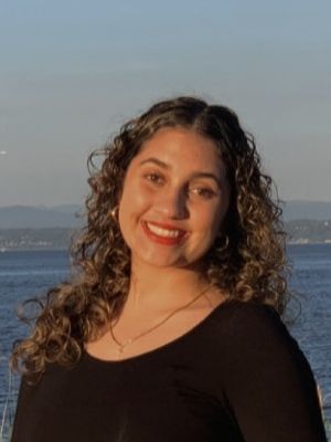Megan, 21