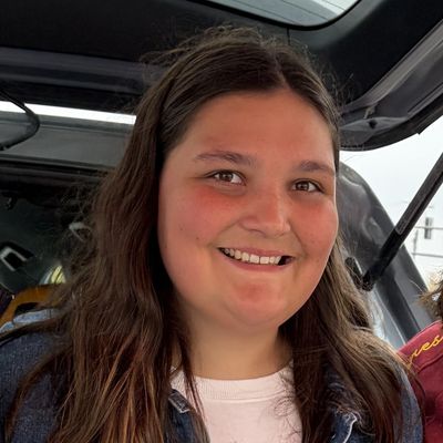 Sophie, 21