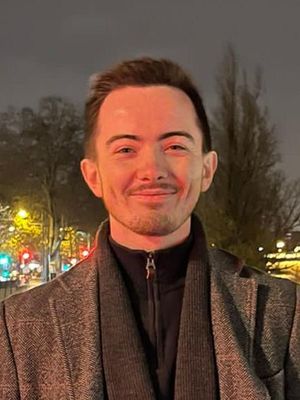 Max, 25