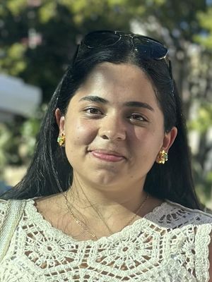 Maria, 27