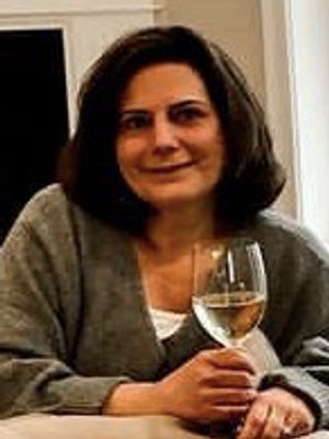 Gloria, 52