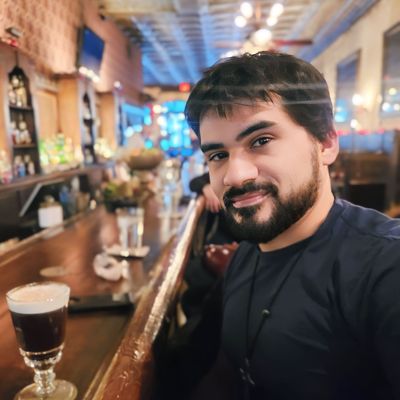 Carlos, 36