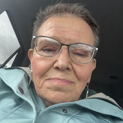 Deborah, 74