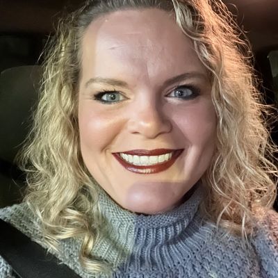 Clara, 39