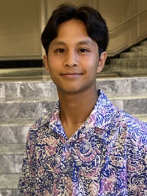 Darren, 23