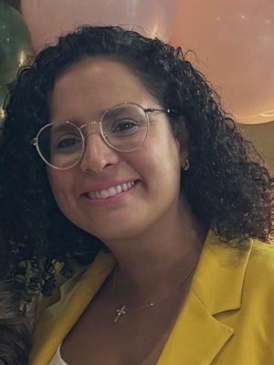 Marianne, 32