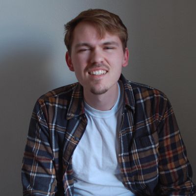 Devin, 27