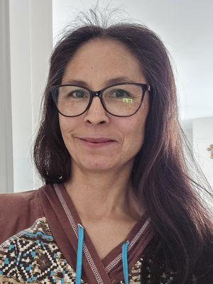 Becki, 48