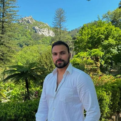 Lucas, 53